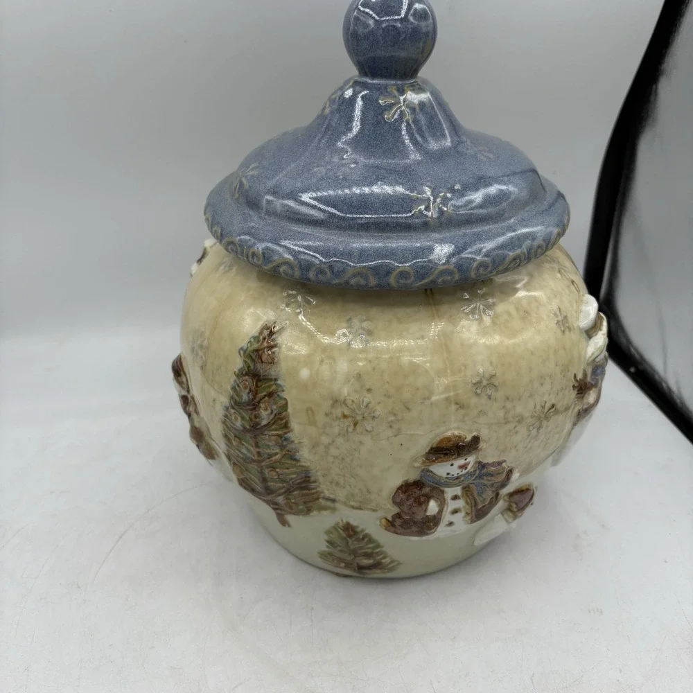 St‎ Nicholas Square Cookie Jar Forest Friends Snowman Holiday Christmas Winter